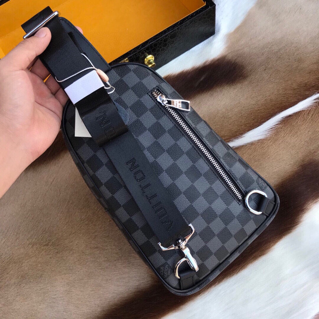 New V Logo Handmade Fashion BagsPD052025022602
