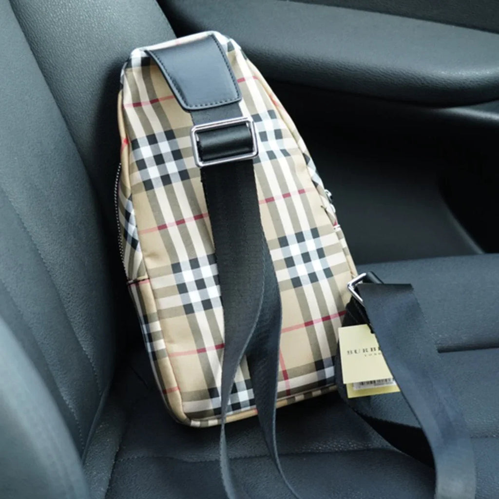 Men's fashion versatile plaid chest bag 1024032805