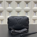 New  Black Leather V Logo Men's BagsXC052025110304