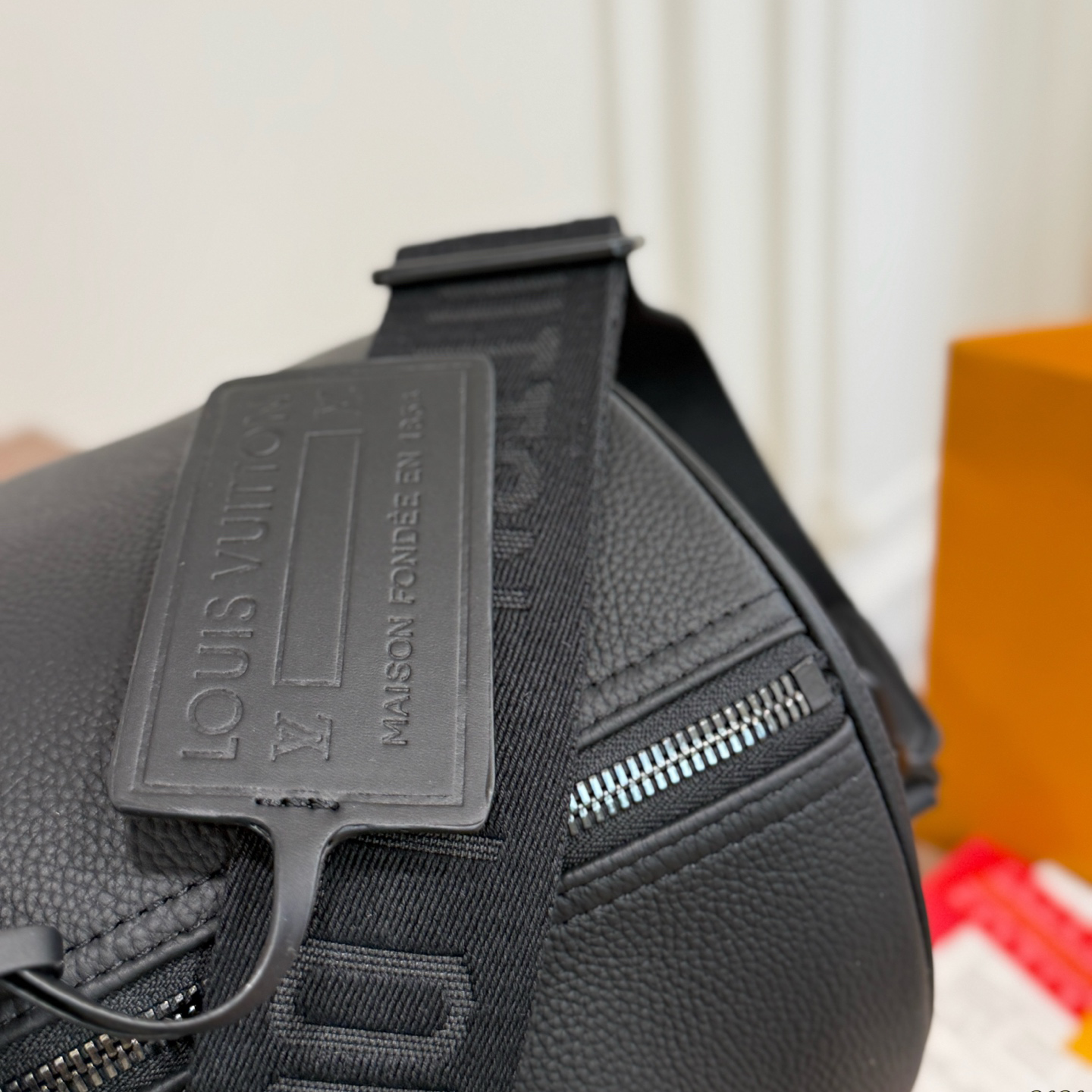 New Black Leather Men's BagsXC052026083101