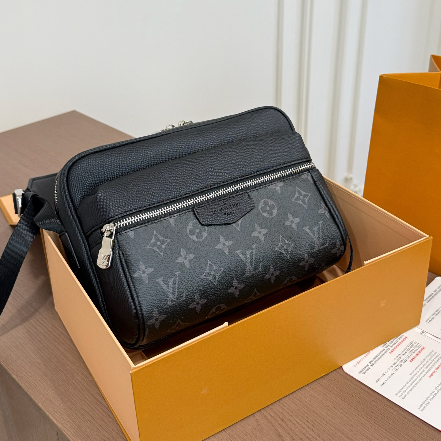 New Fashion handmade men's BagsXC0520260901